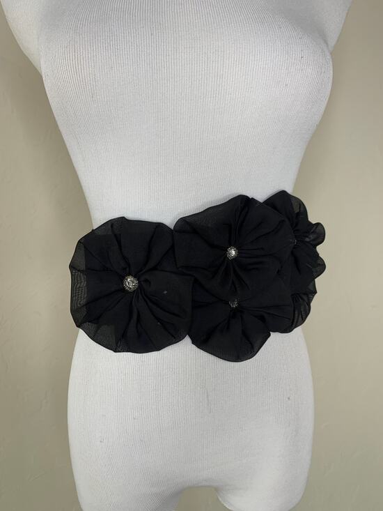 Vintage Accessories - Black 3D Flower Belt Rhinestone Center Stretch Wide Belt Sz Small Medium